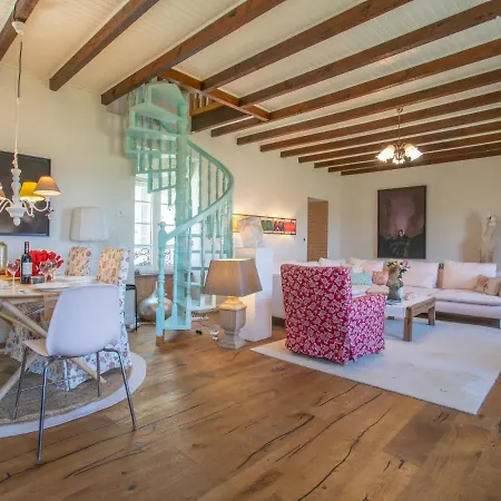 Mon By Interhome *